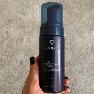 Monat Moxie Magnifying Mousse